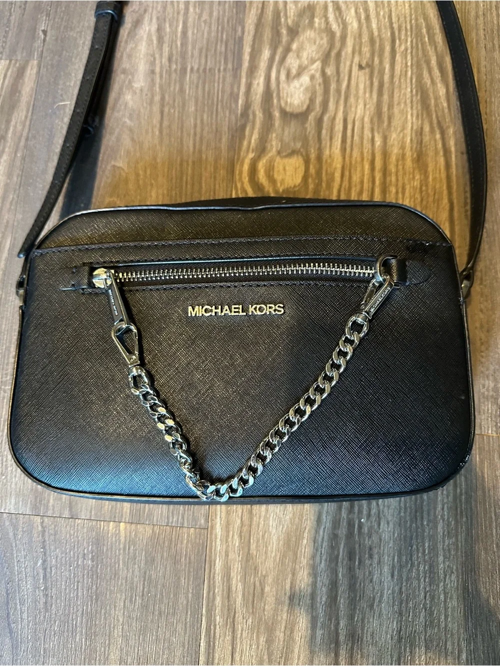 MICHAEL KORS Black Leather Crossbody with Chain Accent